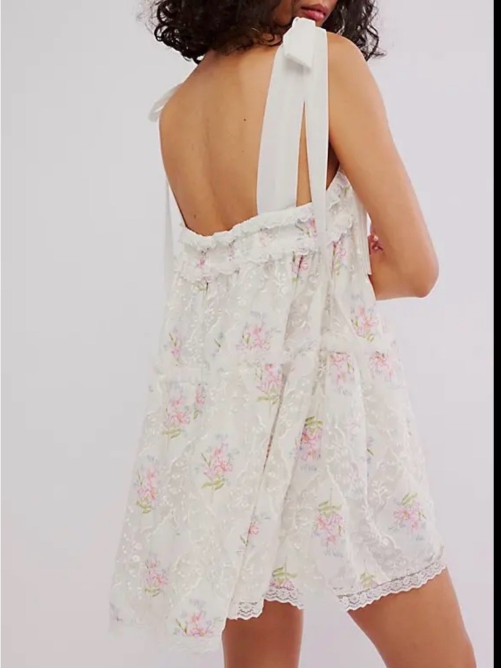 For love and lemons DAKOTA lace floral dress - Picture 5 of 5